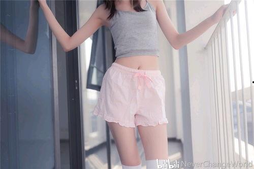 美女白色丝袜漫画大全,白色丝袜漫画大全精选集