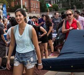 av强奸女孩,揭开网络性侵事件的残酷真相